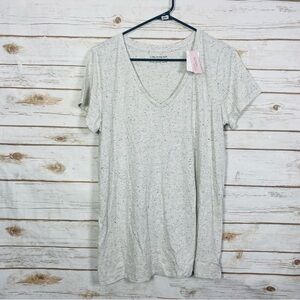 A Pea in the Pod Light Gray Speckled V-Neck Tee Size L